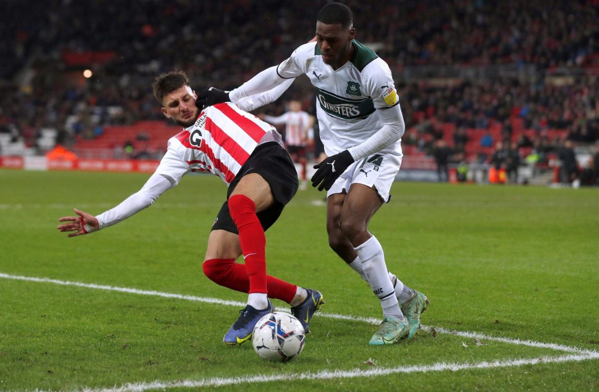 Sunderland: Mowbray must ditch Dajaku