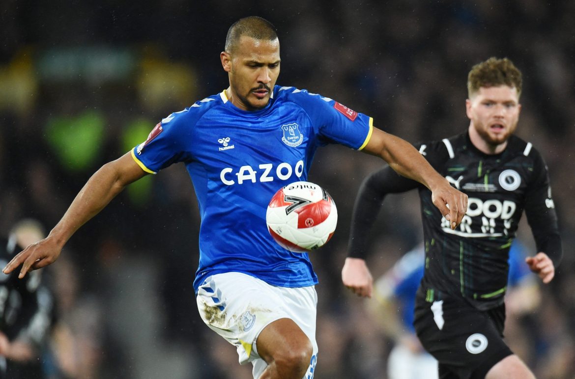 Everton: Lampard must unleash Rondon