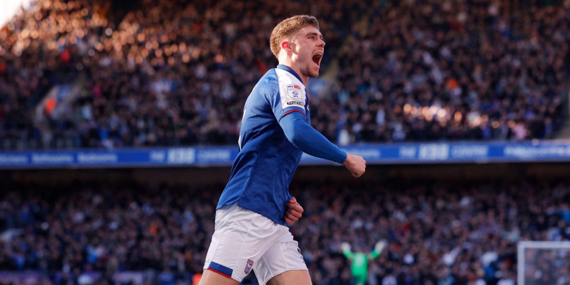 Leif Davis 2.0: Ipswich could target "swashbuckling" star at PL club